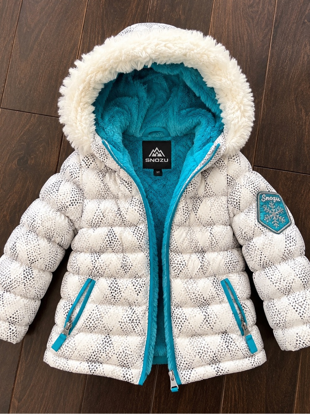 Snozu Girls Size 3T White Teal Faux Fur Hood Puffer Jacket